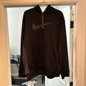 Nike therma hoodie